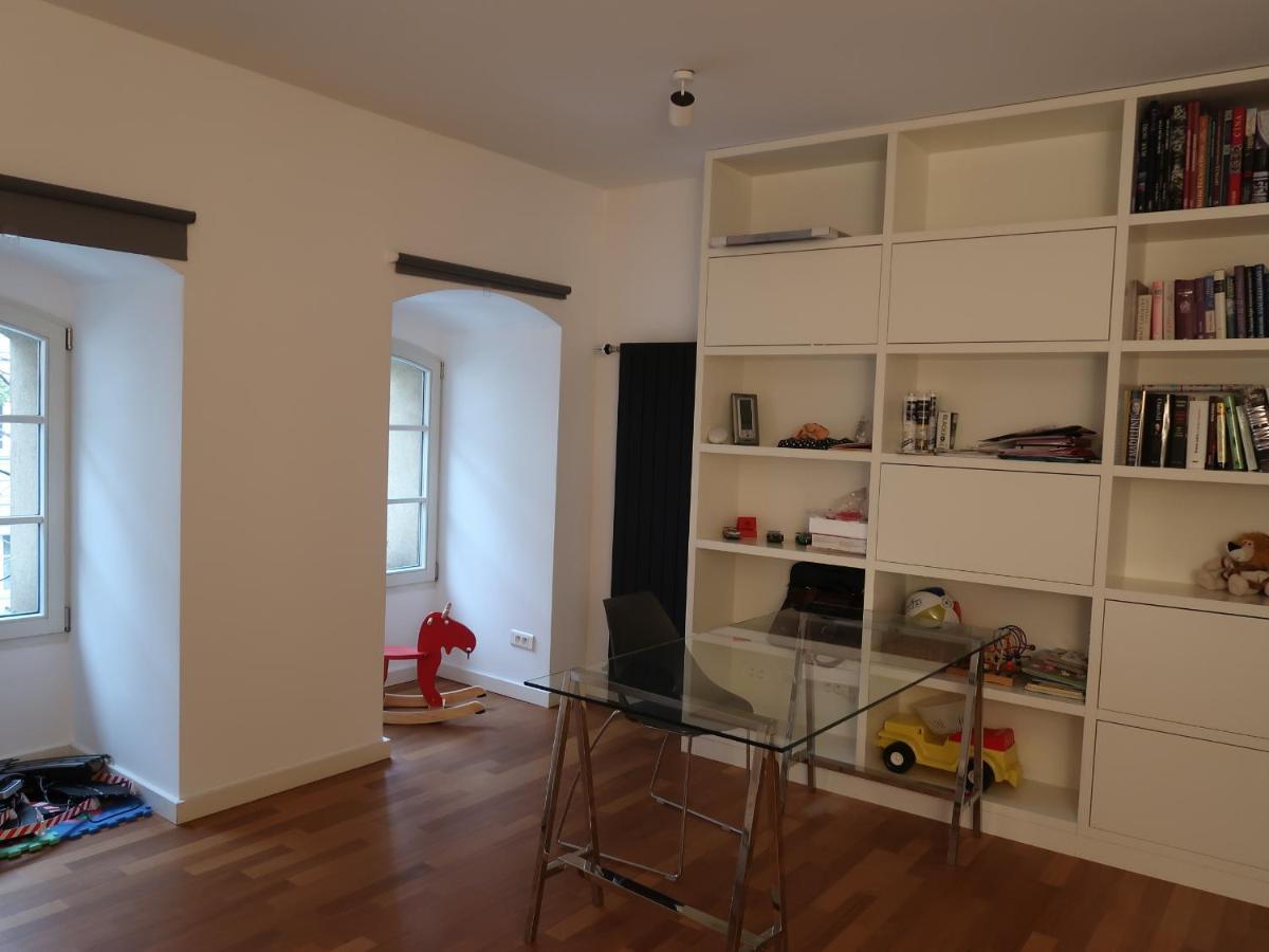 Michal Apartment 125M2 City Centre Prag Exteriör bild